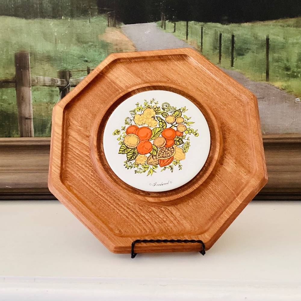 Vtg MCM Octagon charcuterie board wood and ceramic tile Inlay Goodwood 11” Japan